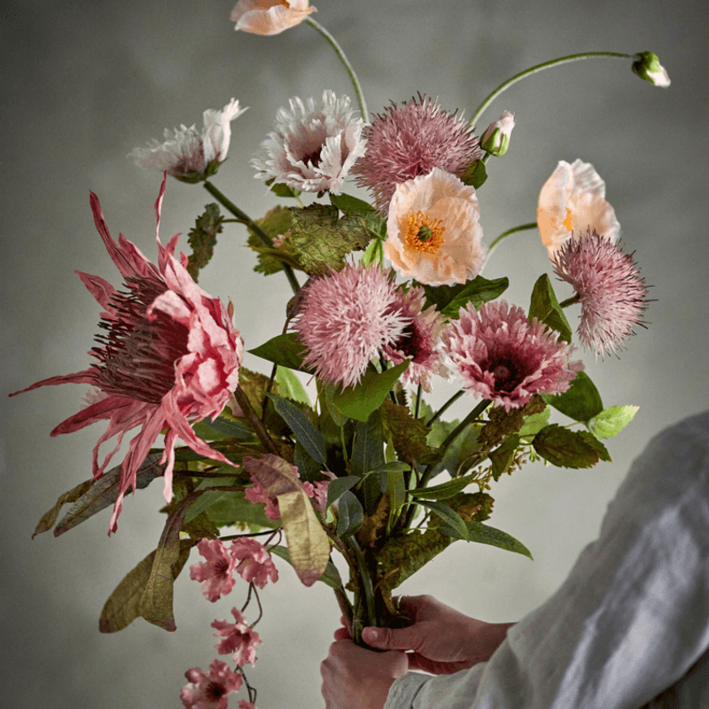 Blomsterbukett Dust – rosa kunstige blomster