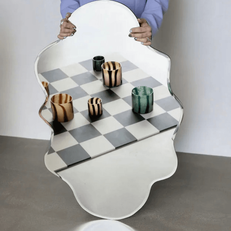 Mirror flow L