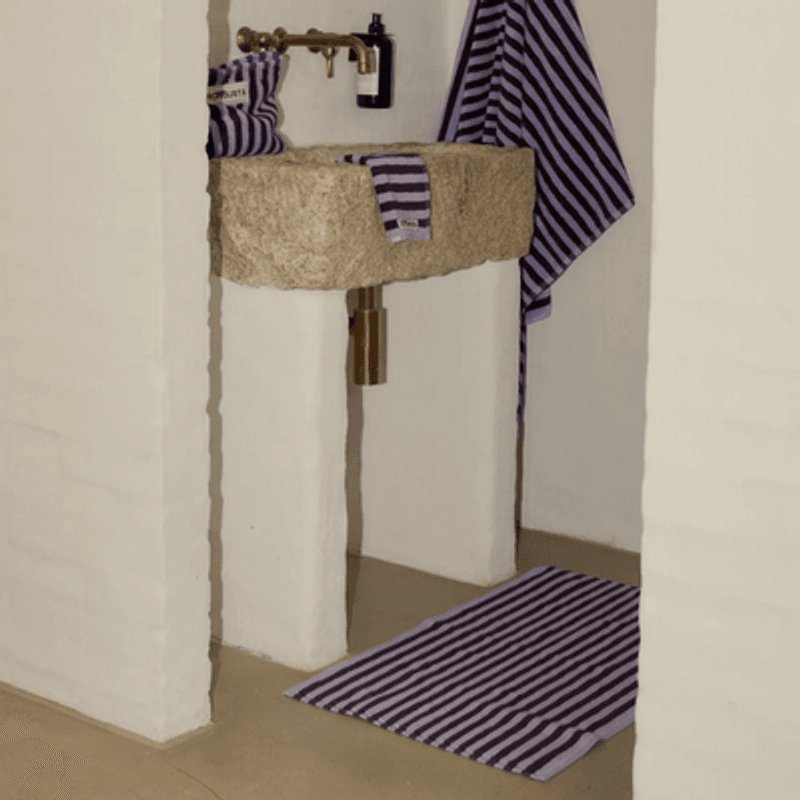 Naram Badematte - wine & lavender blue